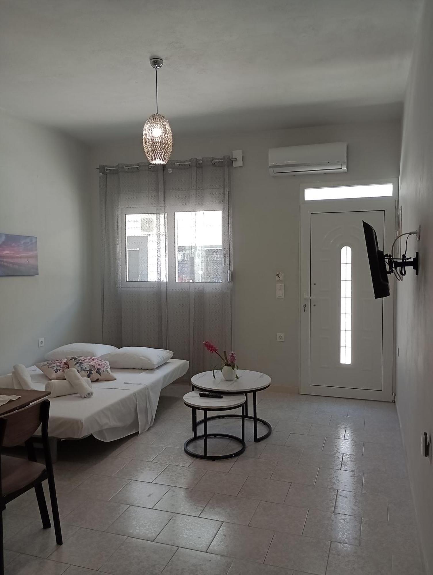 Cozy Kremasti Apartment Eksteriør bilde